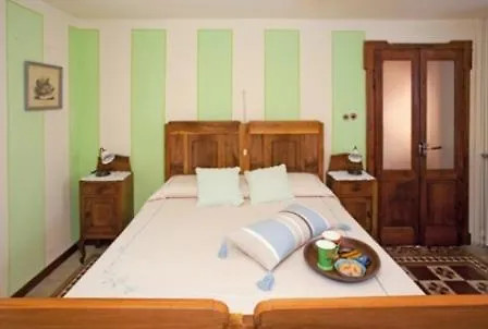 La Bottega Celeste Bed and Breakfast Bardonazzi 0*,  Italia